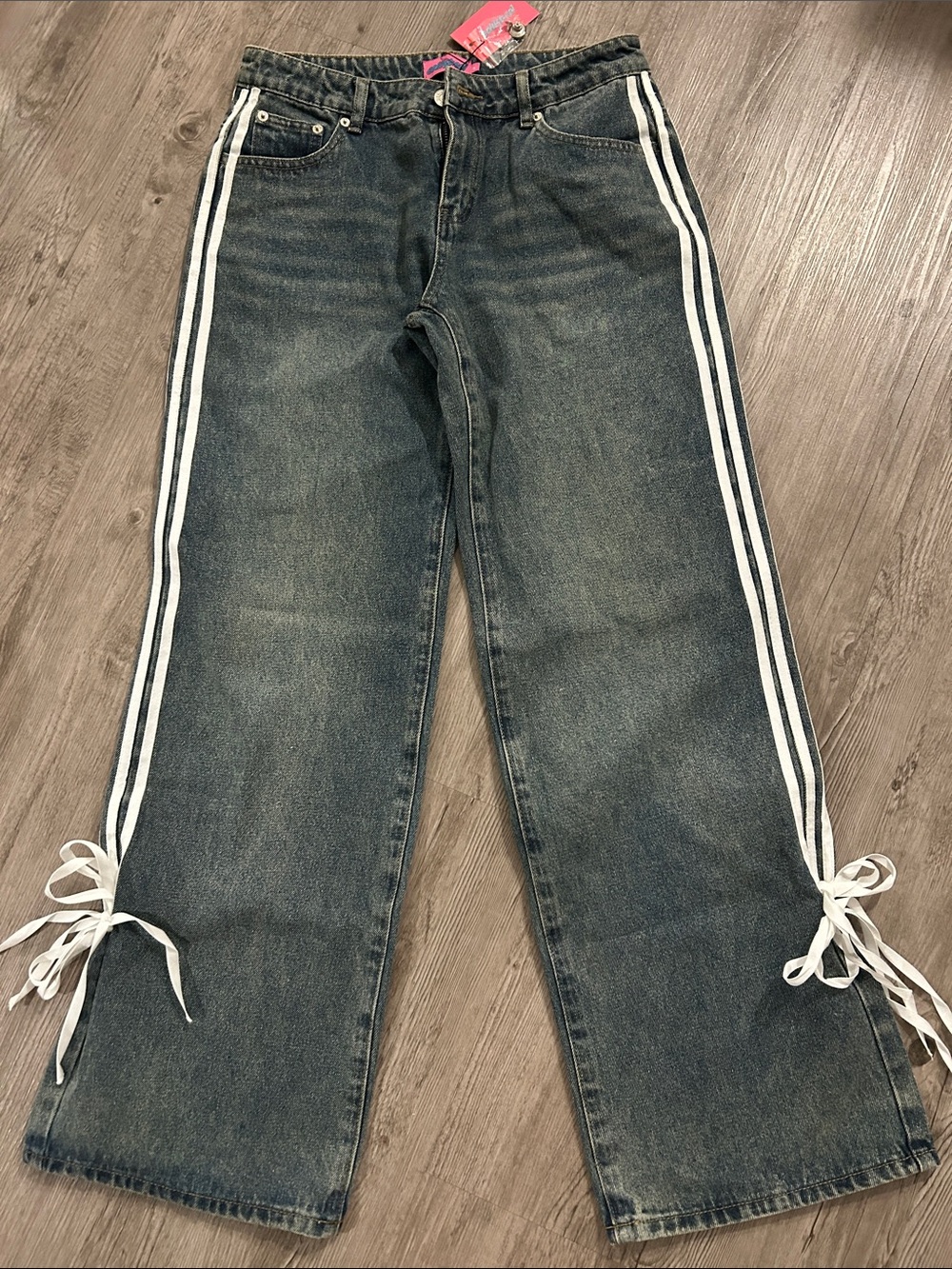 EDIKTED Wide Leg Jeans w/ white stripes and ties - NWT MEDIUM